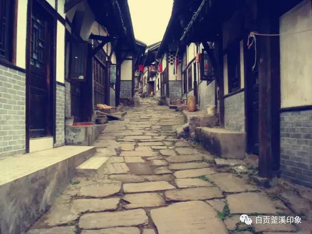 米3最新版本的味蕾冒险之旅，小巷中的隐藏宝藏探索