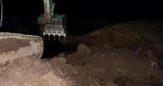 铁矿石最新动态，探秘之旅温馨启程
