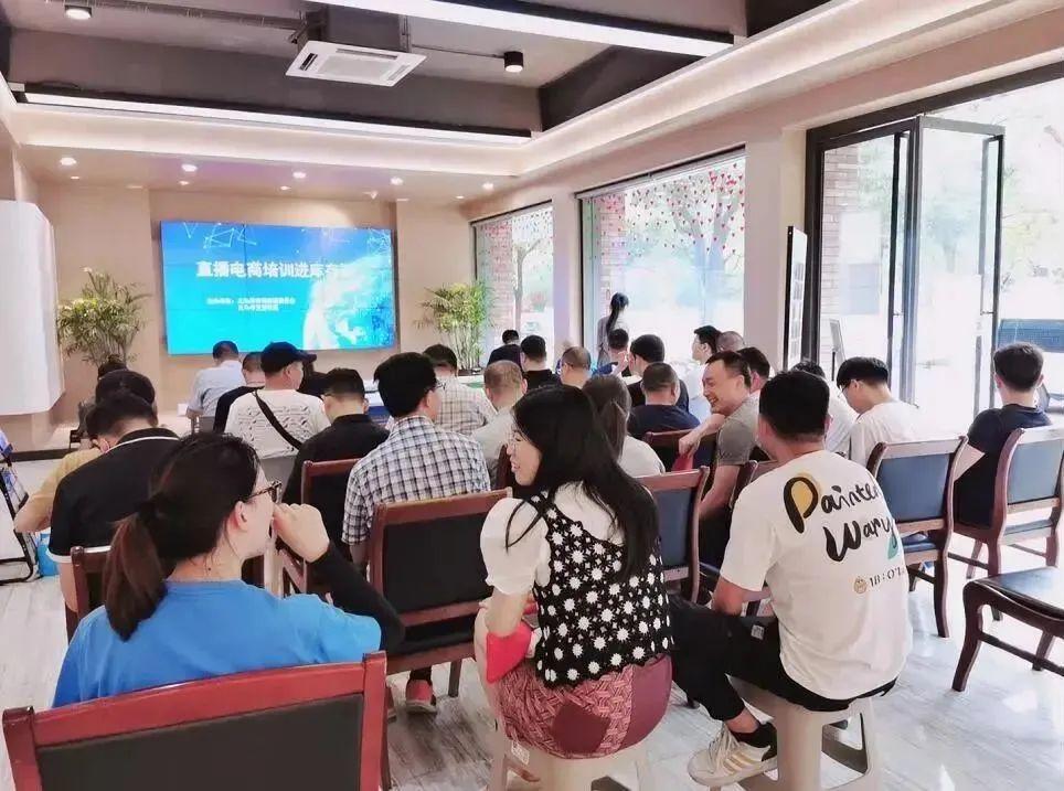 直播最新地址，追寻知识之光，筑梦自信舞台