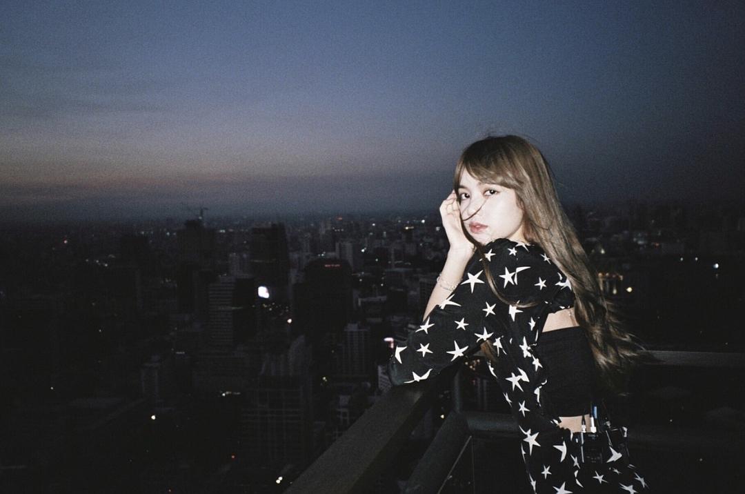 Lisa宝格丽最新探索，小巷中的独特宝藏